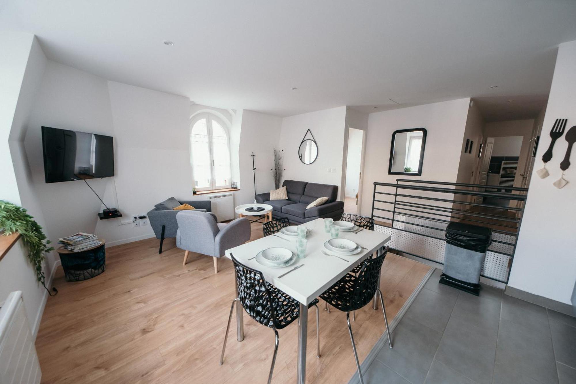 Charleville-Mézières Appartement De Thomas מראה חיצוני תמונה