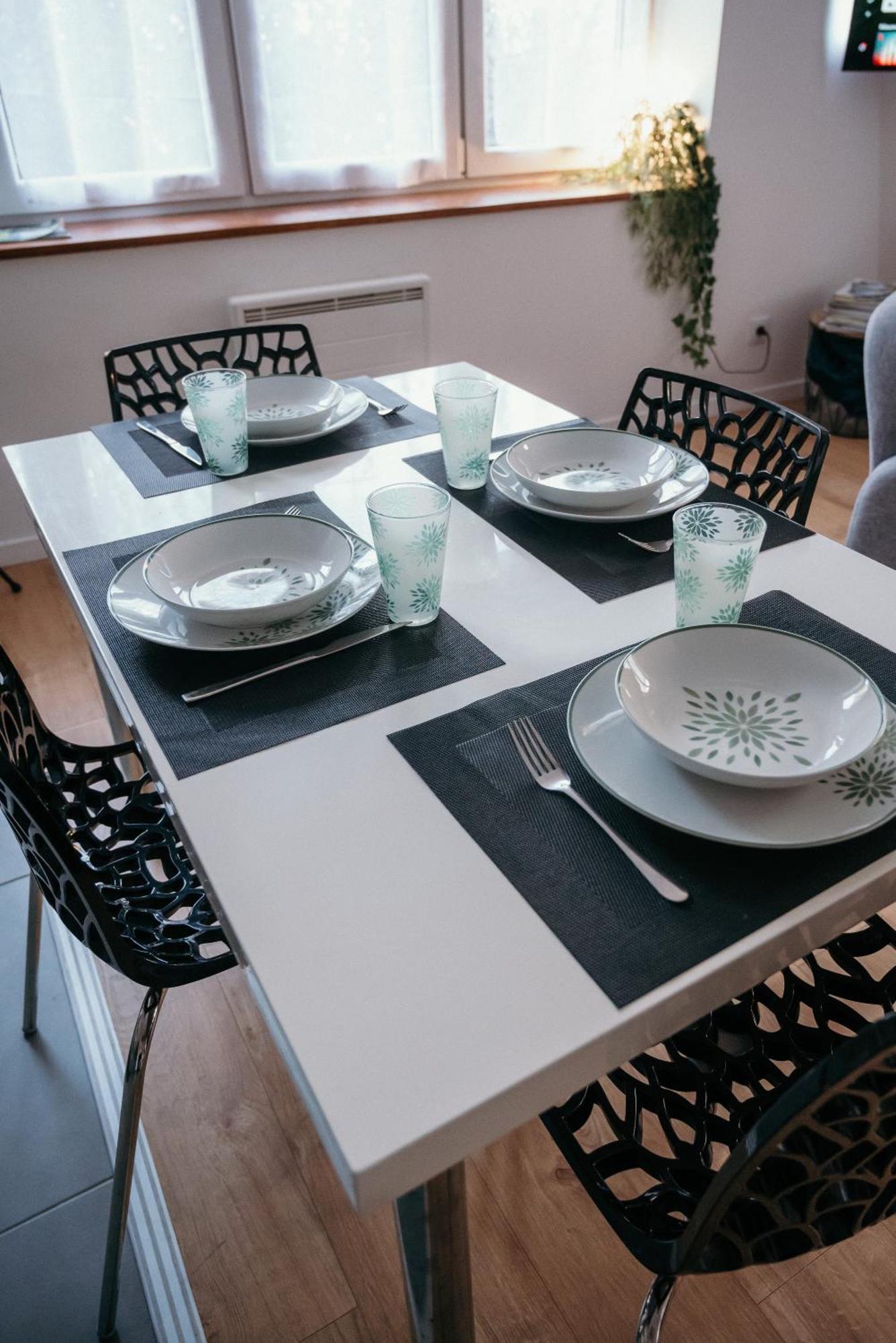 Charleville-Mézières Appartement De Thomas מראה חיצוני תמונה